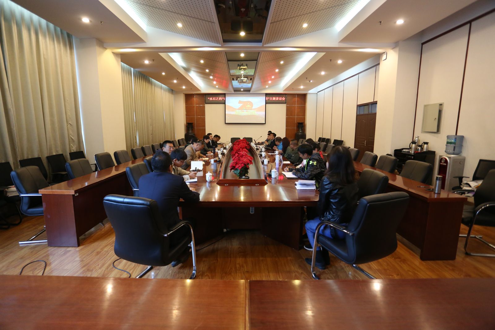 9d24f75ff4254855b06918a6852b8feb.jpg 9d24f75ff4254855b06918a6852b8feb.jpg